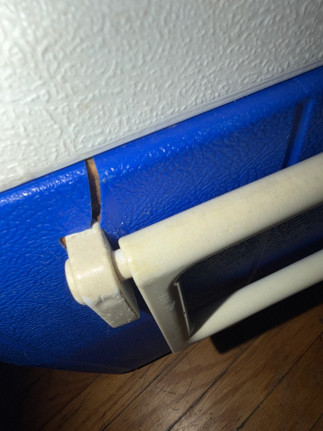 Coleman Hard-Sided Cooler - photo 3