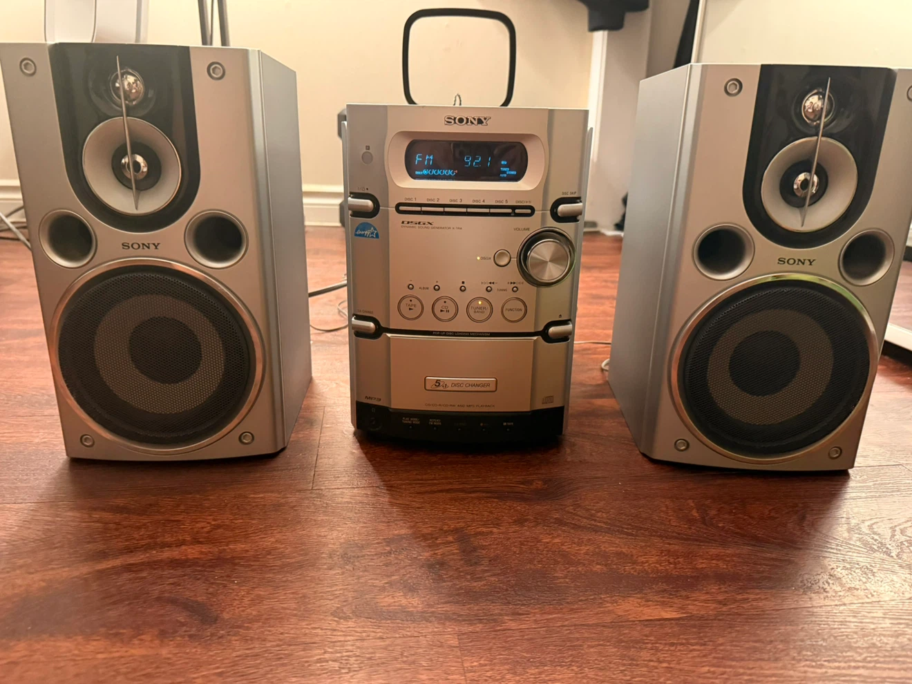 Sony CMT-HPX9 Stereo System - photo 3