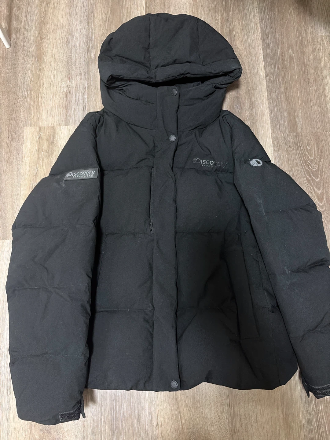 Discovery Expedition Black Puffer Jacket