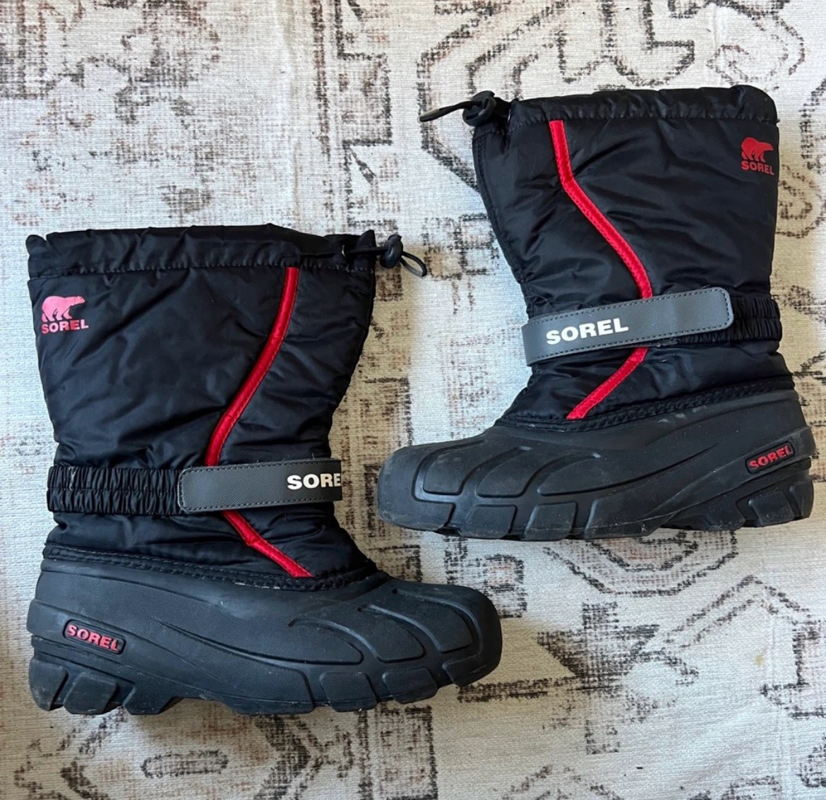 Sorel winter boots, black and red