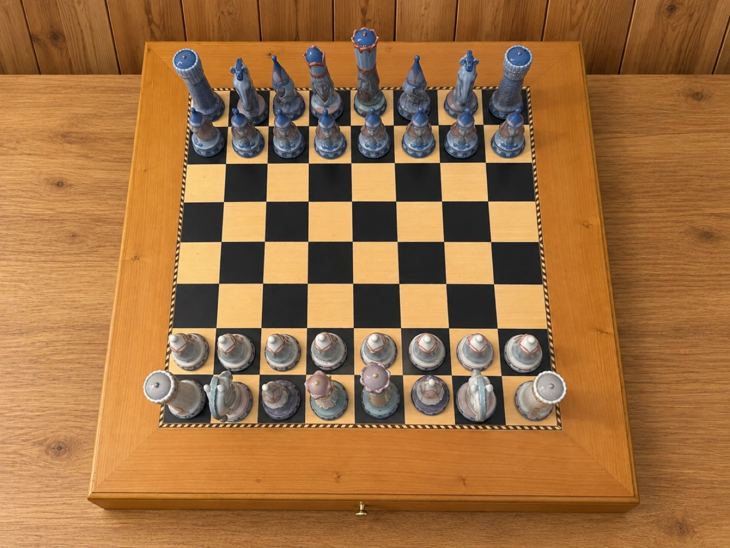 Lladró 48-33 Medieval Porcelain Chess Set, Wooden Board, Spain - photo 4
