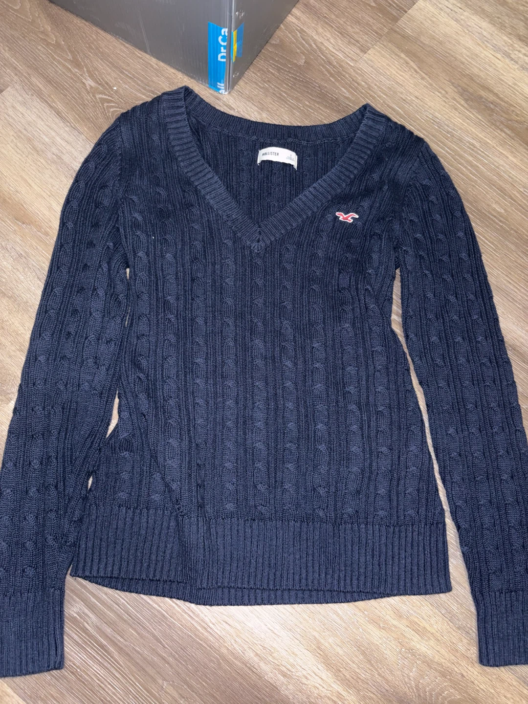 Hollister Sweater and Long Sleeve Bundle - photo 2