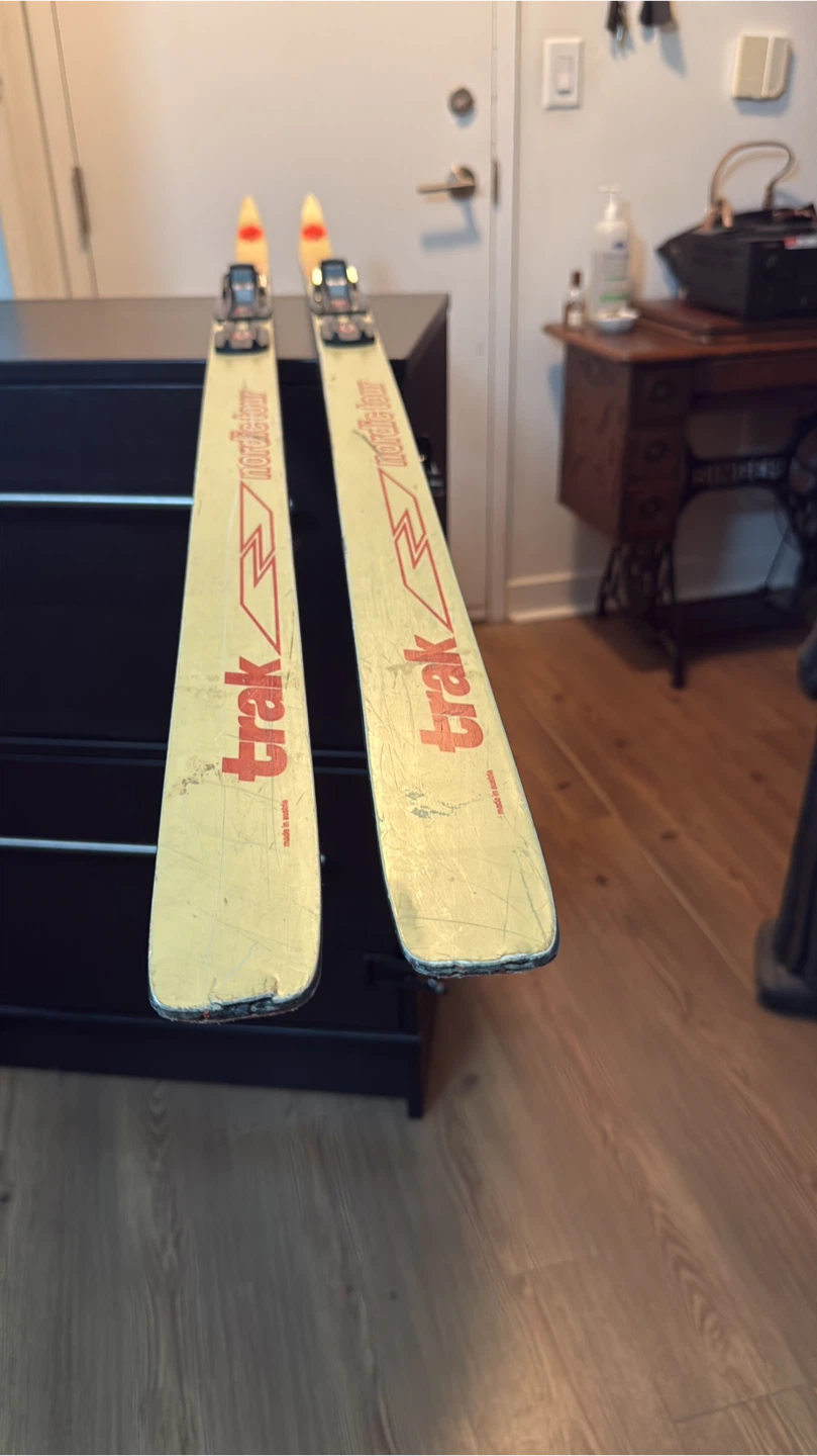 Trak Nordic Tour Cross-Country Skis - photo 2
