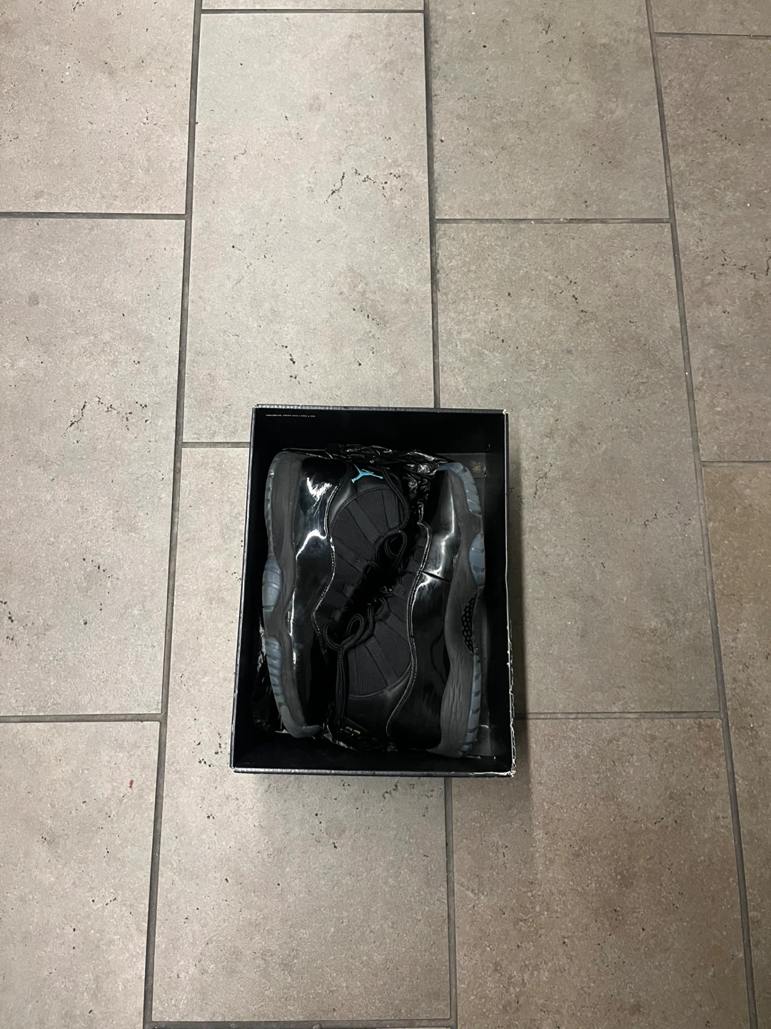 Air Jordan 11 Retro Gamma Blue