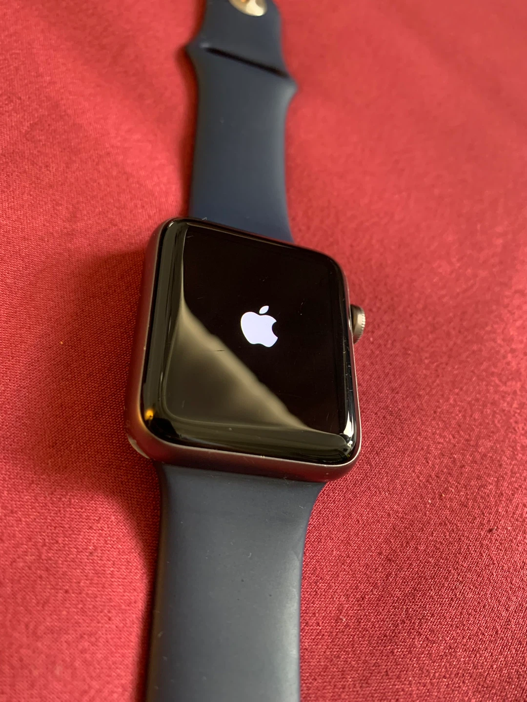 Apple Watch Series 3 42mm - photo 2