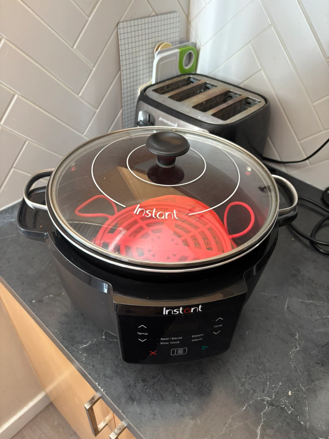 Instant Pot Dutch Oven 6-Quart