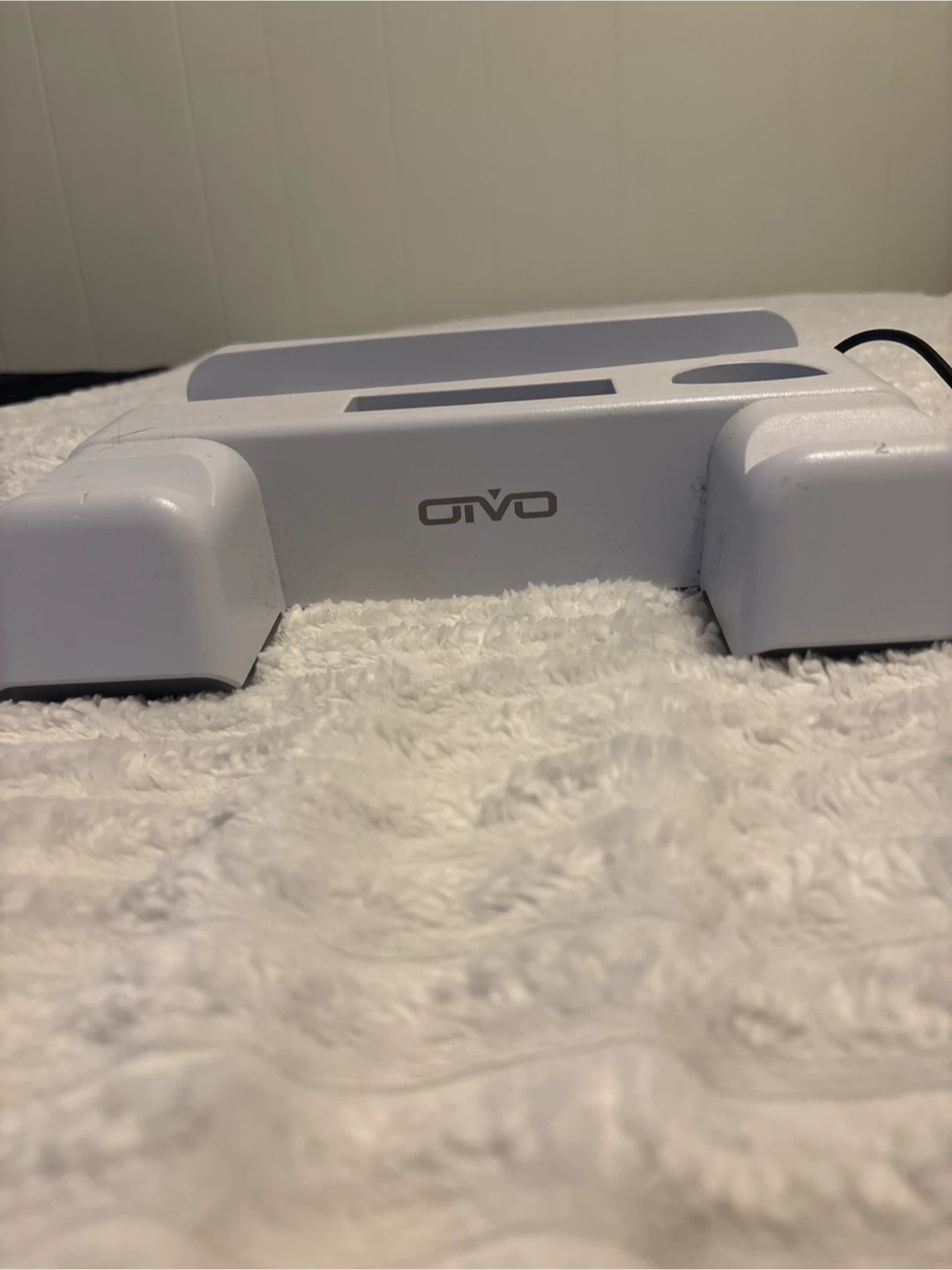 OIVO White Console Charging Dock - photo 2