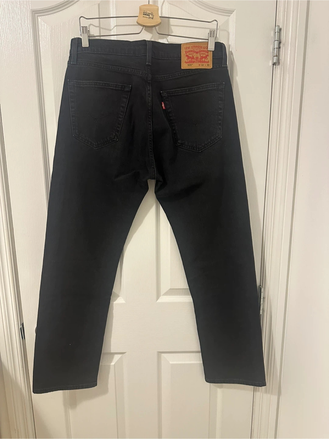 2 of Levi’s 505 ,1 of Levi’s 550 - photo 5