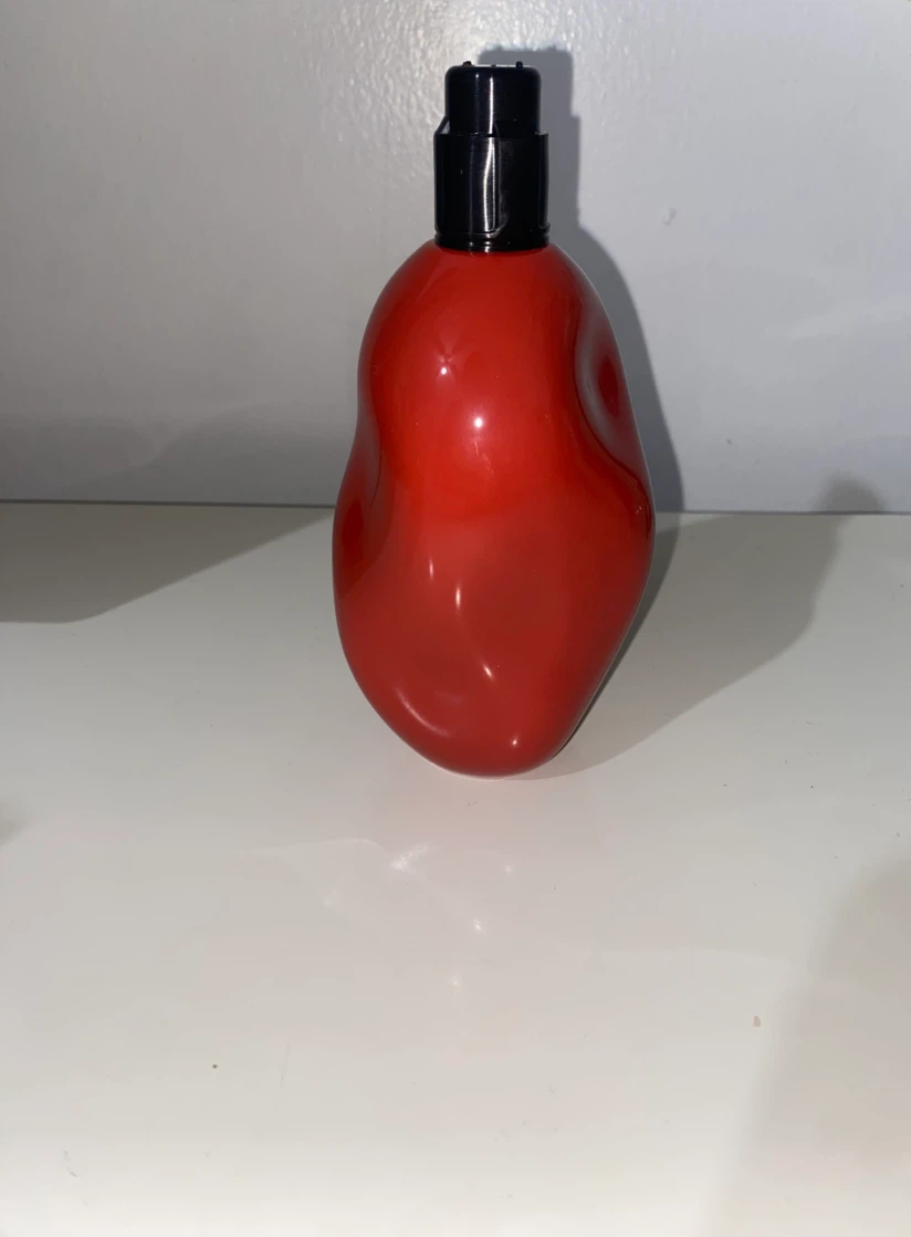 Designer perfumes and makeup - photo 5