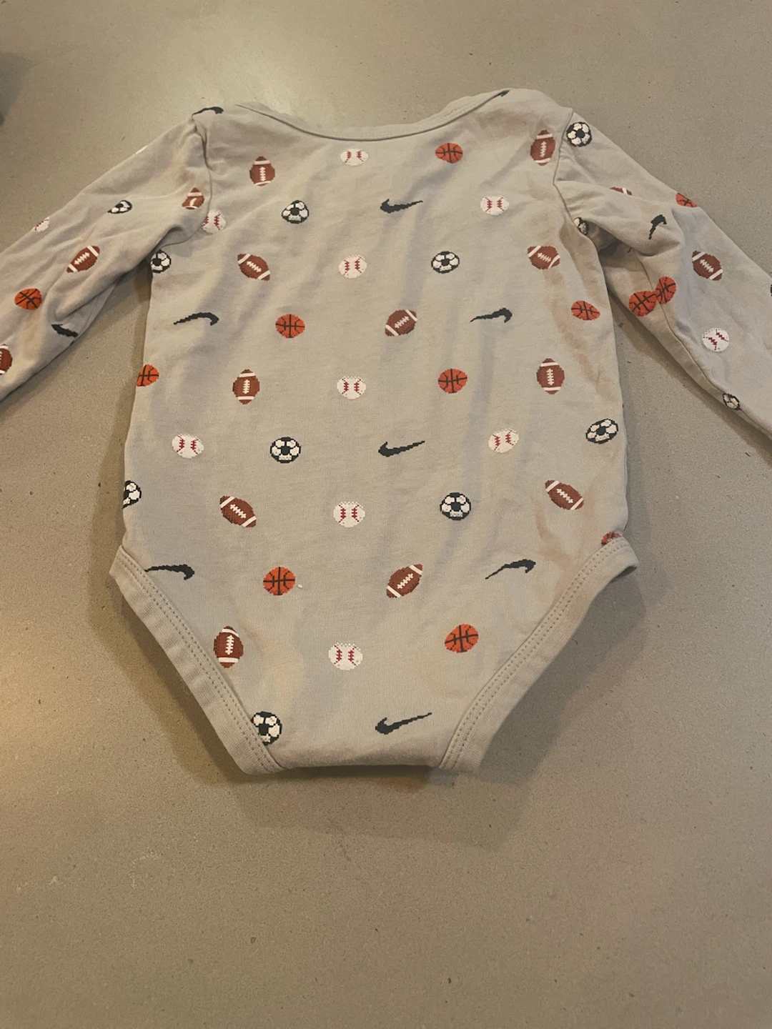 Nike Baby Sports Onesie 9M - photo 3