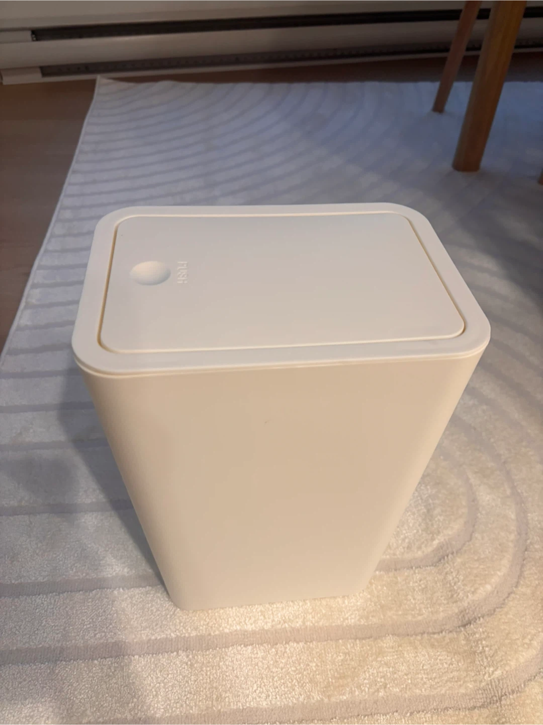 2.6 Gallon / 10L Trash Can with Lid - photo 2