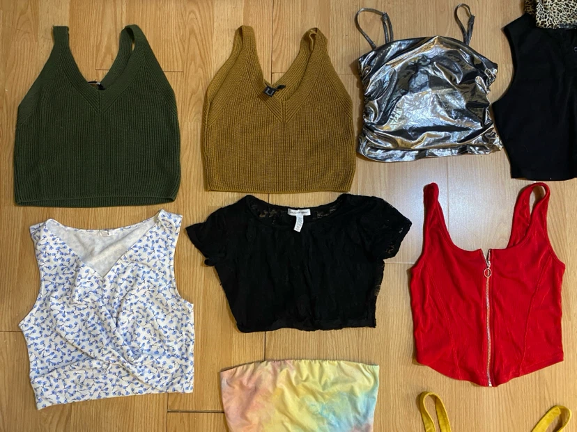 ❤️Assorted Women's Crop Top Bundle