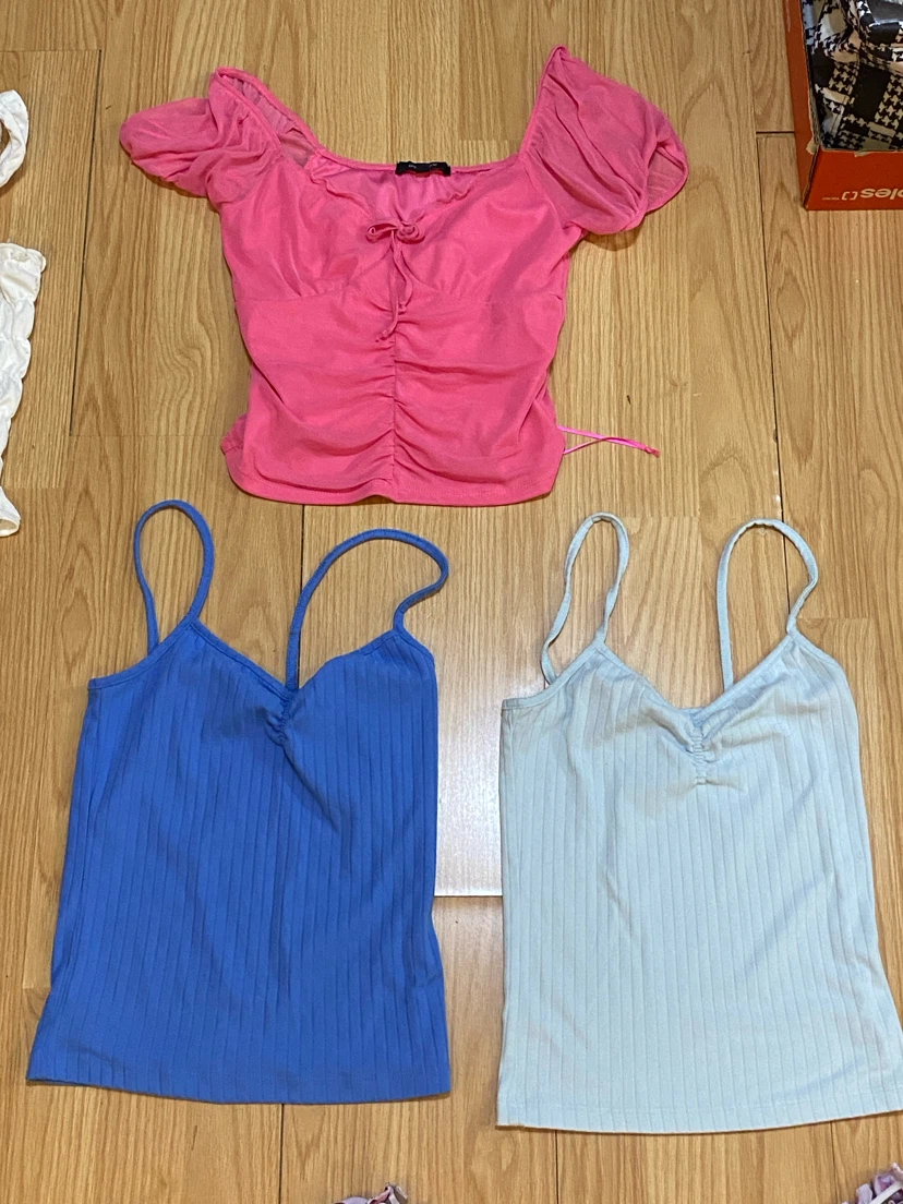 ❤️Assorted Women's Crop Top Bundle - photo 3