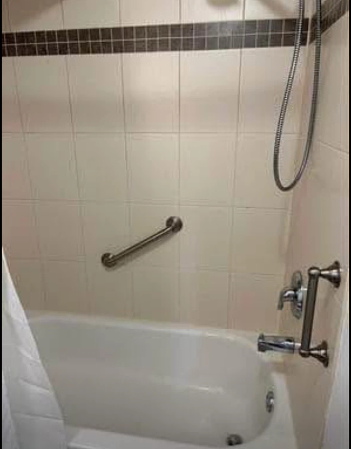 ROOM FOR RENT (looking for male tenant) - photo 4