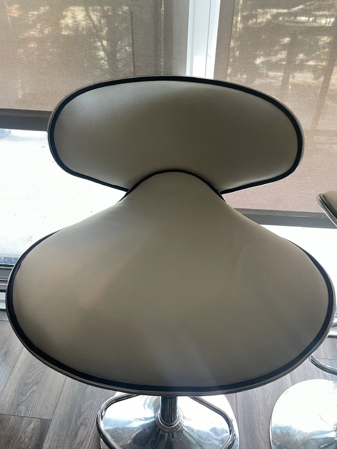 Set of 3 Shultz swivel bar stools - White/Black - photo 2