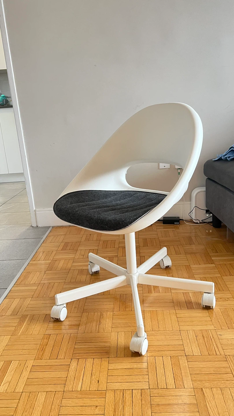 IKEA LOBERGET/MALSKÄR Swivel Chair - photo 2