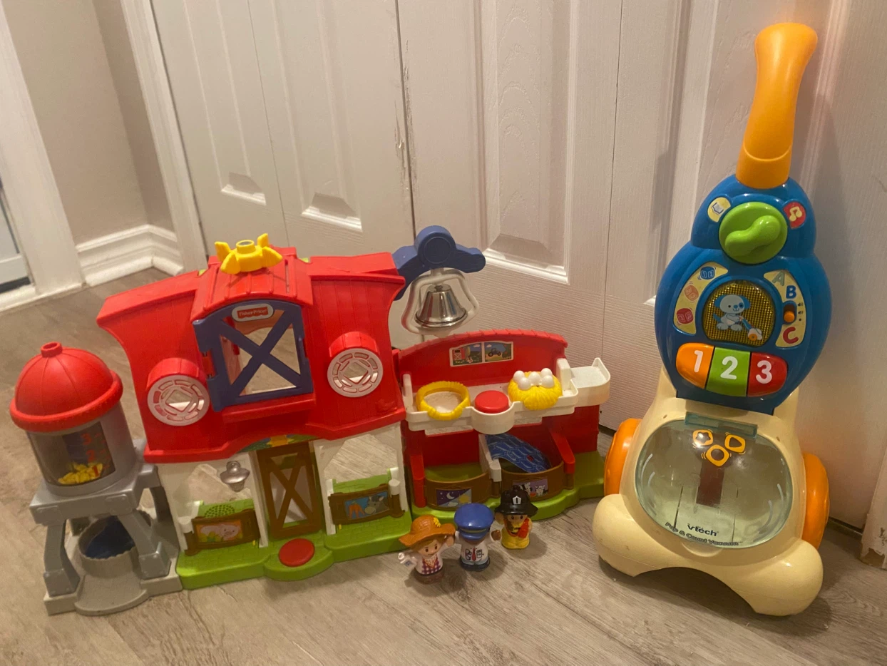 Toddler farm & vacuum toys