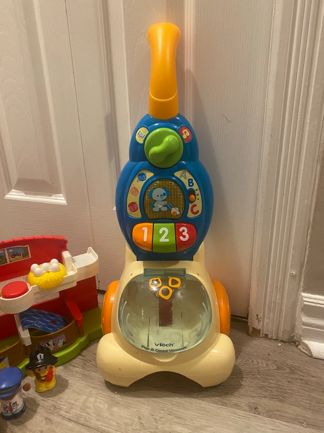 Toddler farm & vacuum toys - photo 3