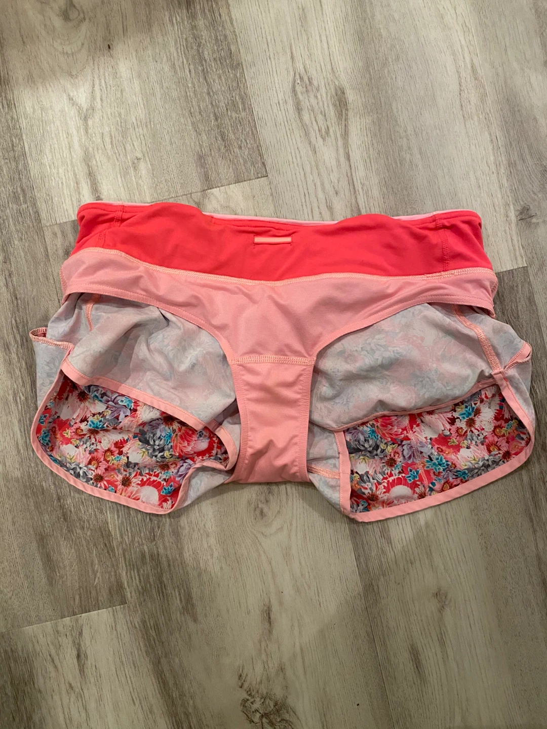 Lululemon Floral Athletic Shorts Running 6 Pink - photo 5