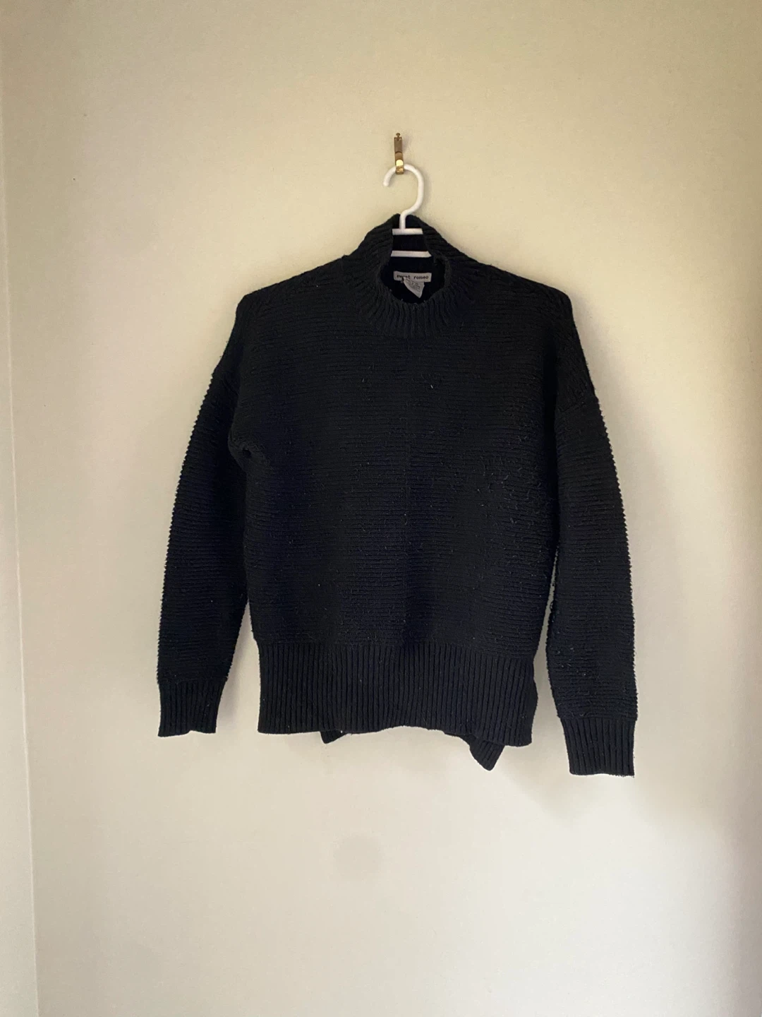 Sweet Romeo Black Mock Neck Sweater TurtleNeck Medium