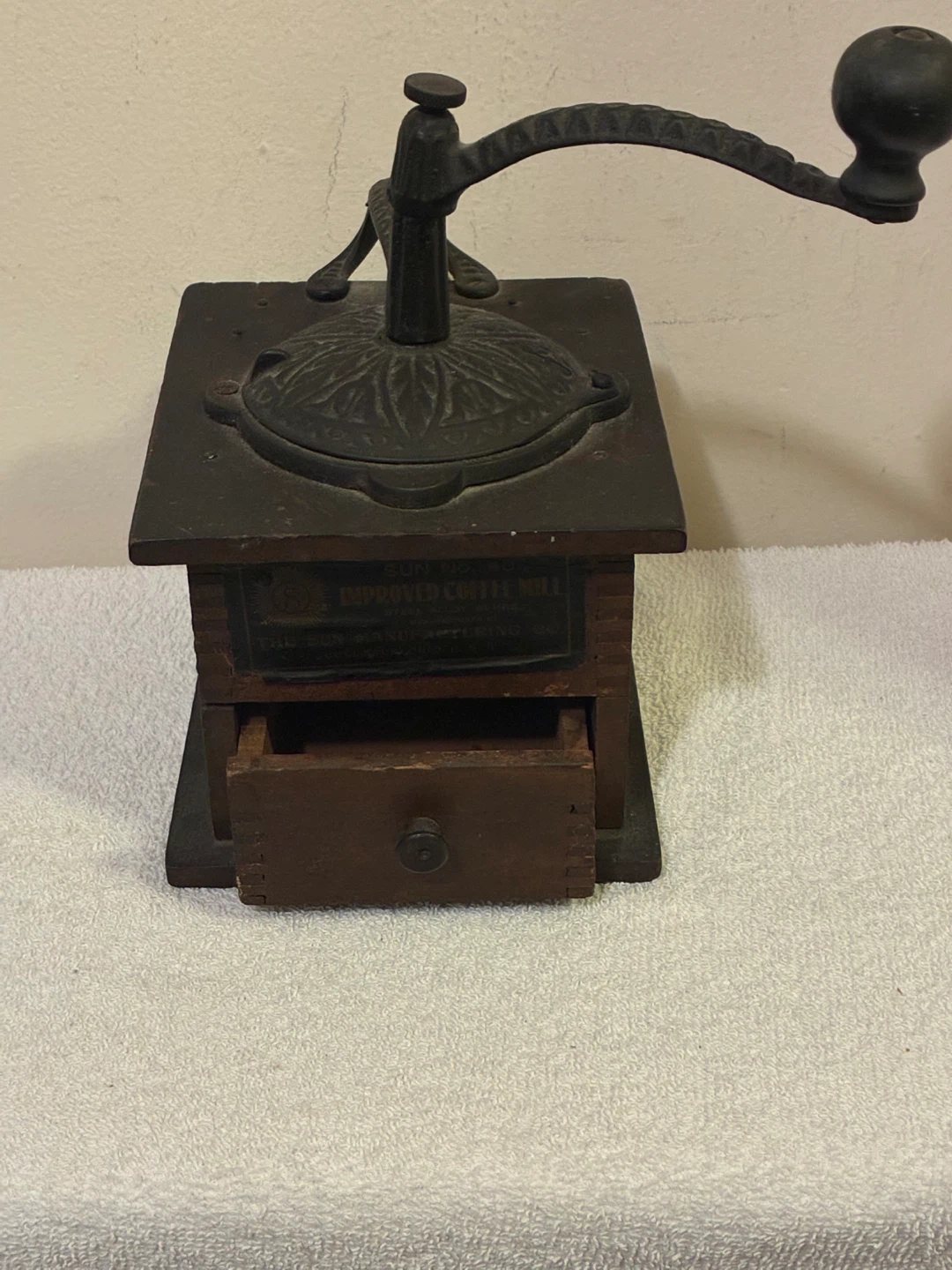 Antique  Sun No. 40 Improved Coffee Mill