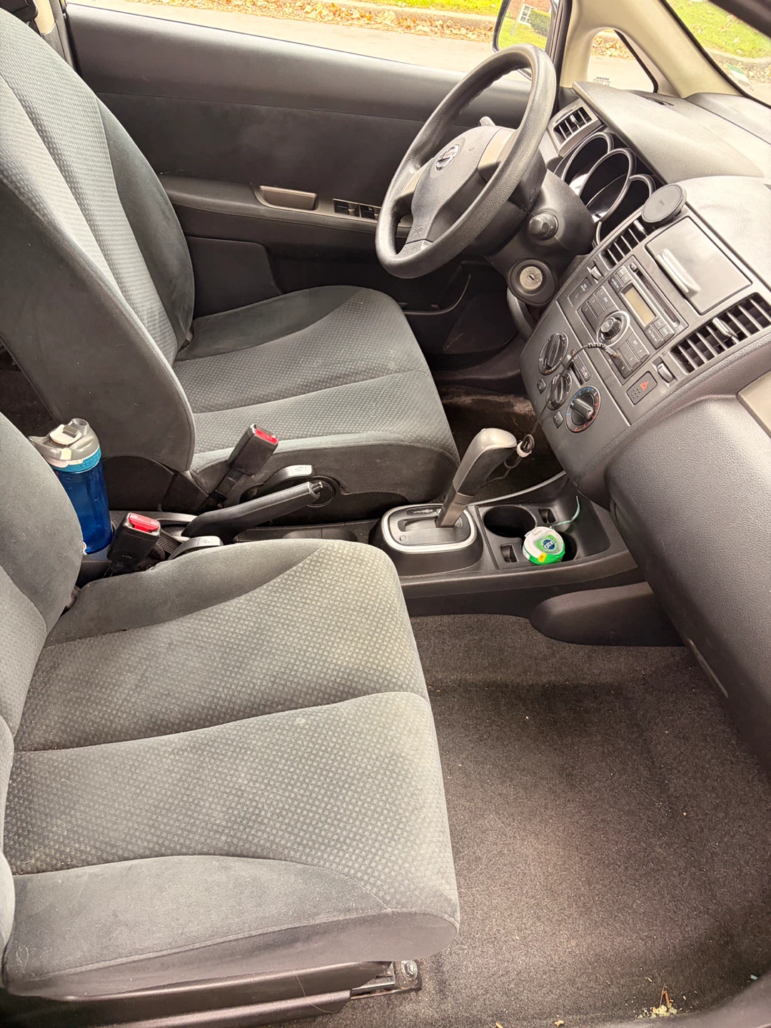 Selling Nissan Versa 2012 - photo 5