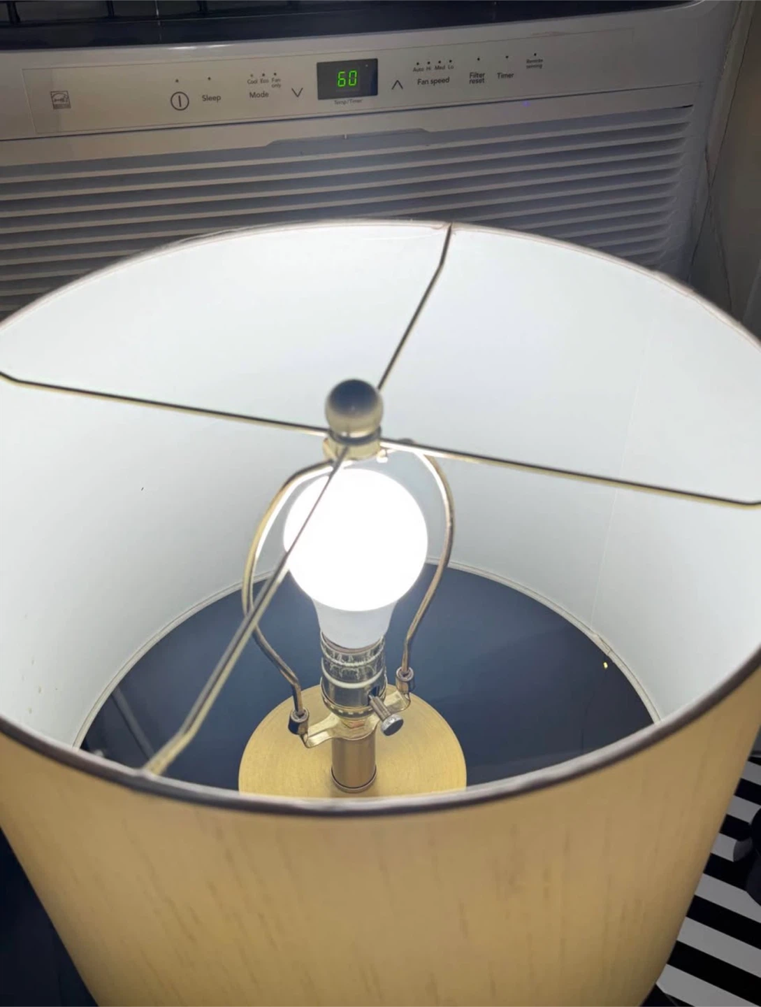 Table Lamp with Textured Glass Base - photo 2