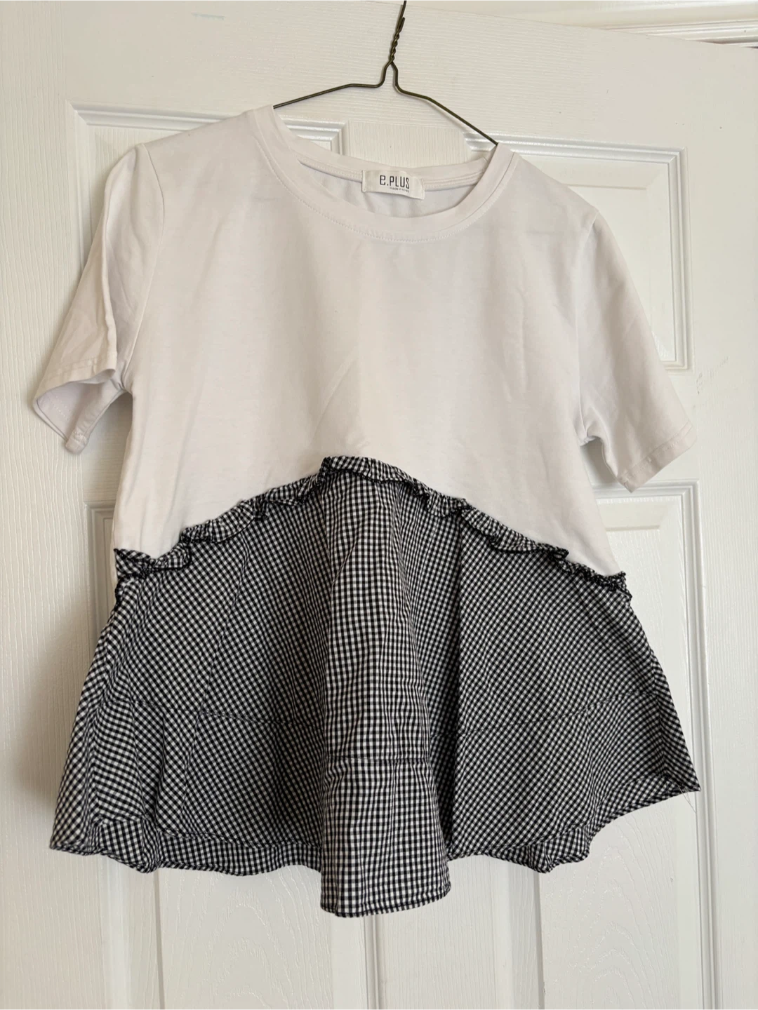 Selection of three assorted blouses - photo 3