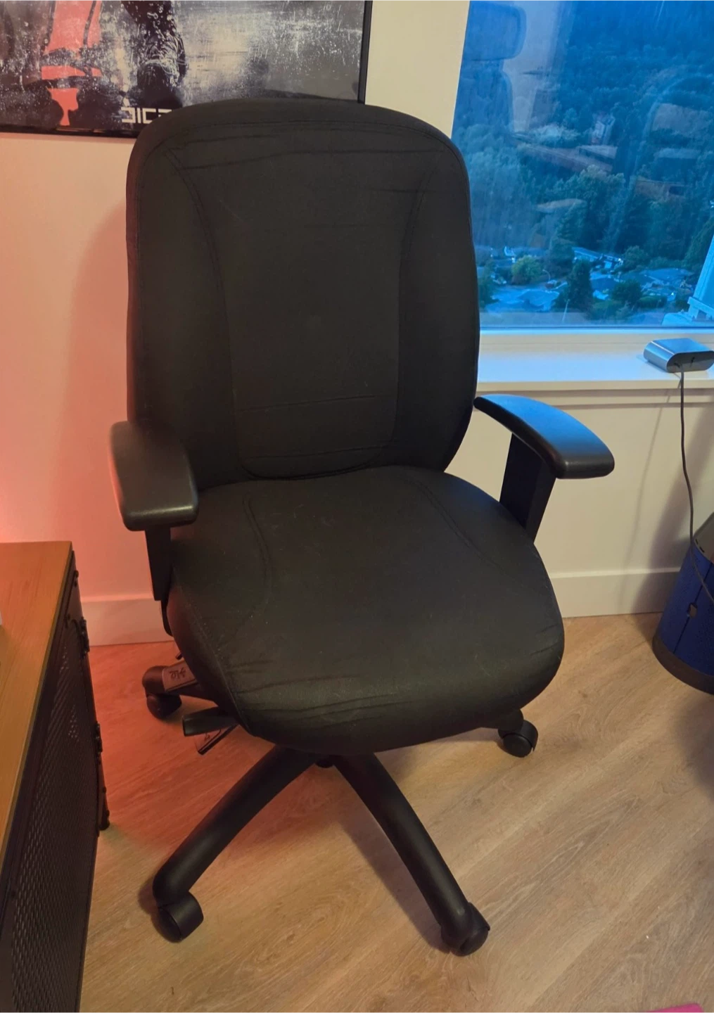 Black Ergonomic Office / Desk Chair – Adjustable