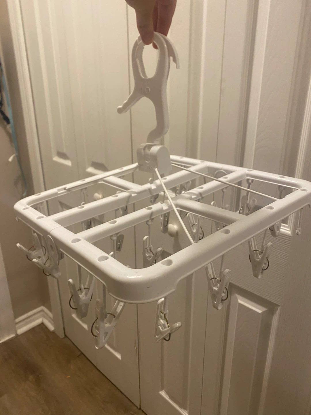 Multi-clip hanger