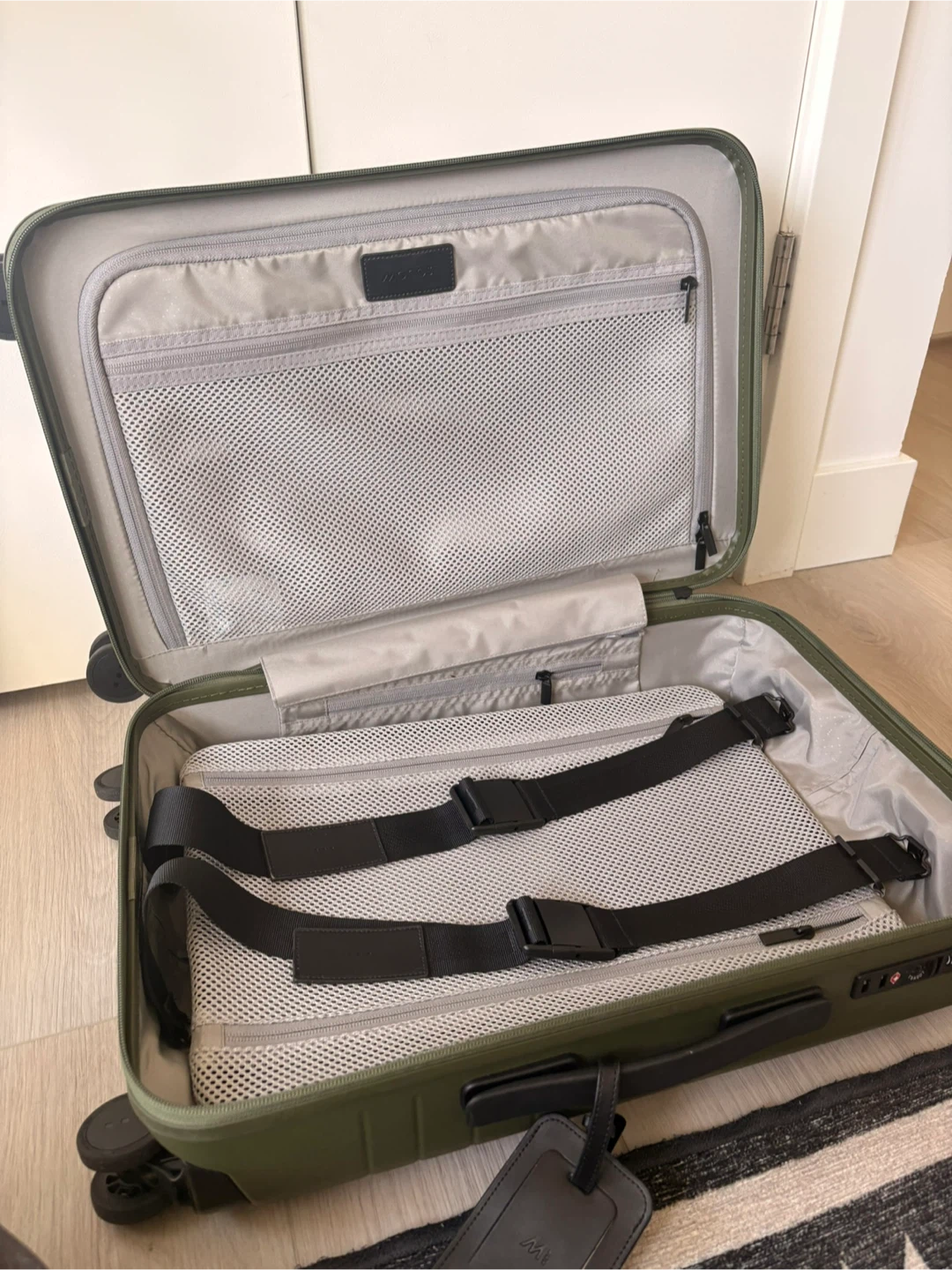 Monos Carry-On Luggage - Olive Green - photo 3