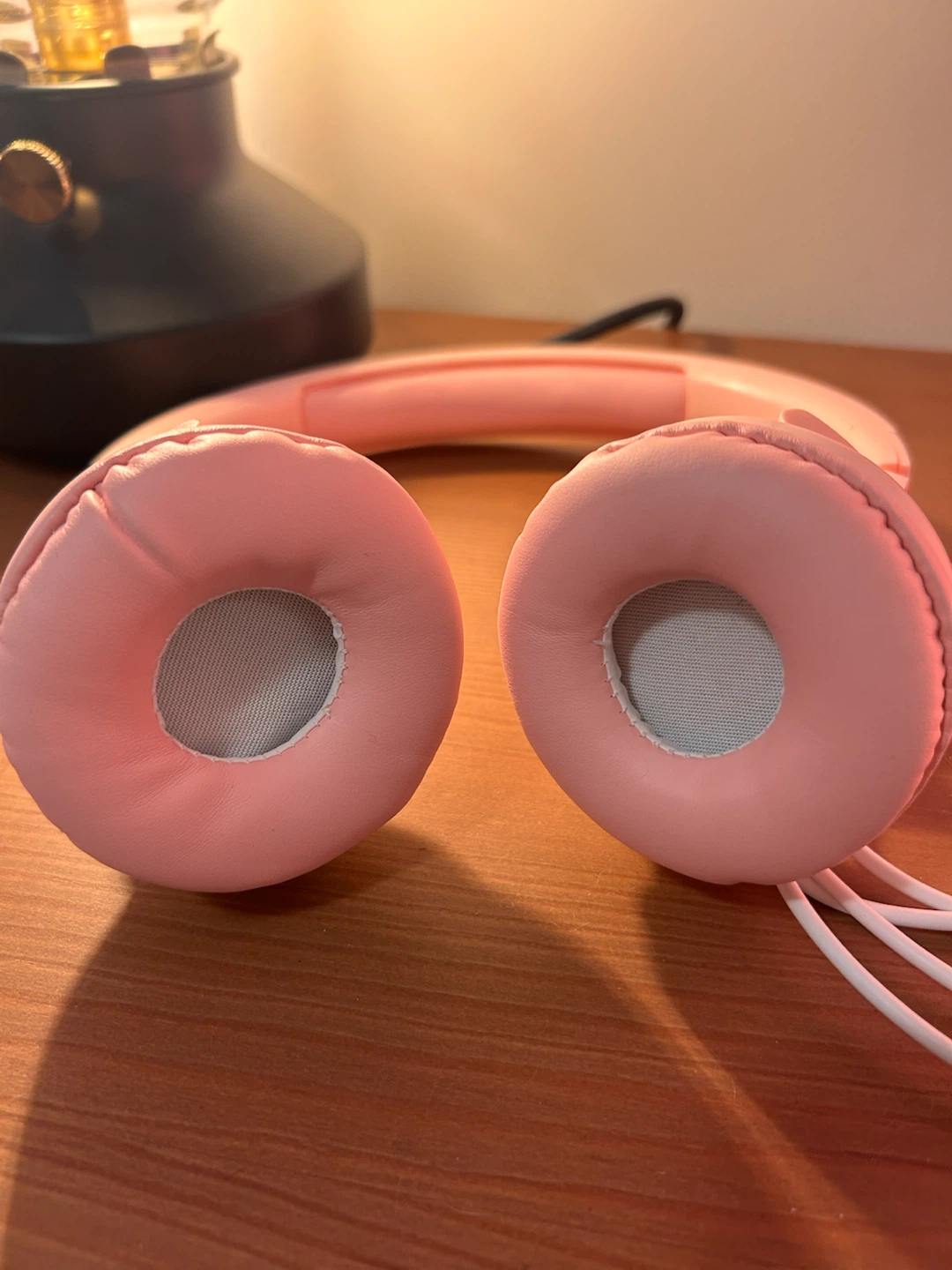 Wireless On-Ear Bluetooth Headphones + Charging Cable NO BRAND - photo 5