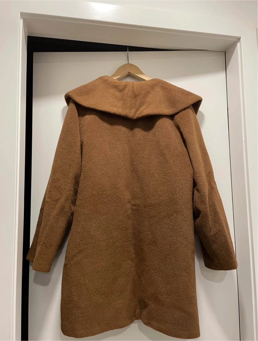 Size S/M oversized brown winter coat - photo 3