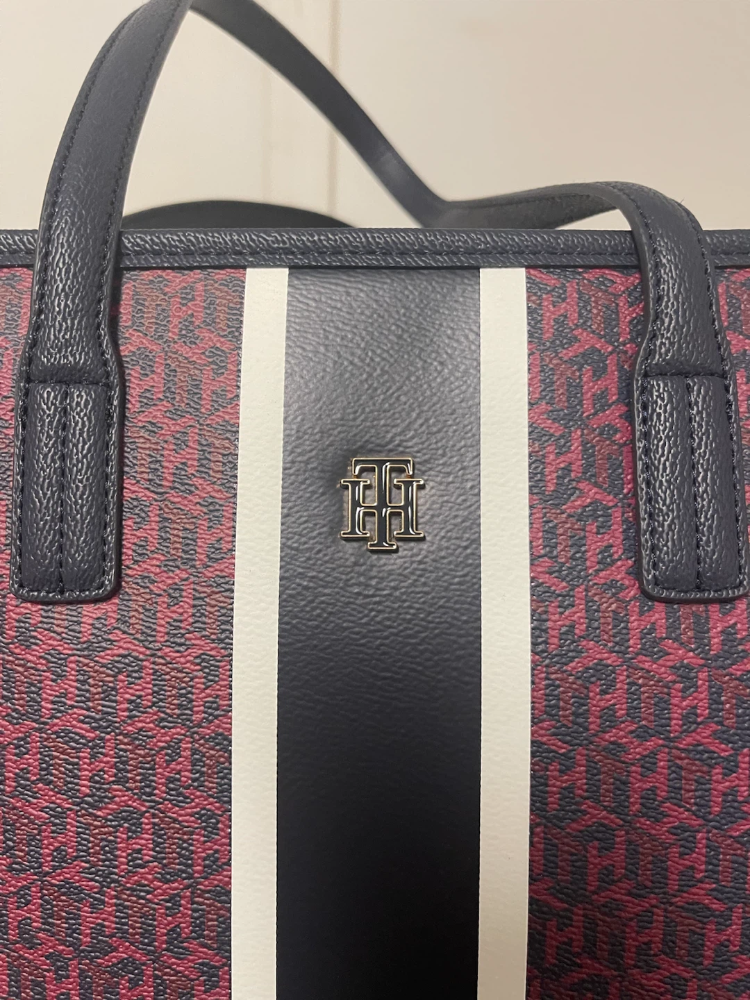 Tommy Hilfiger Monogram Tote Bag - photo 4