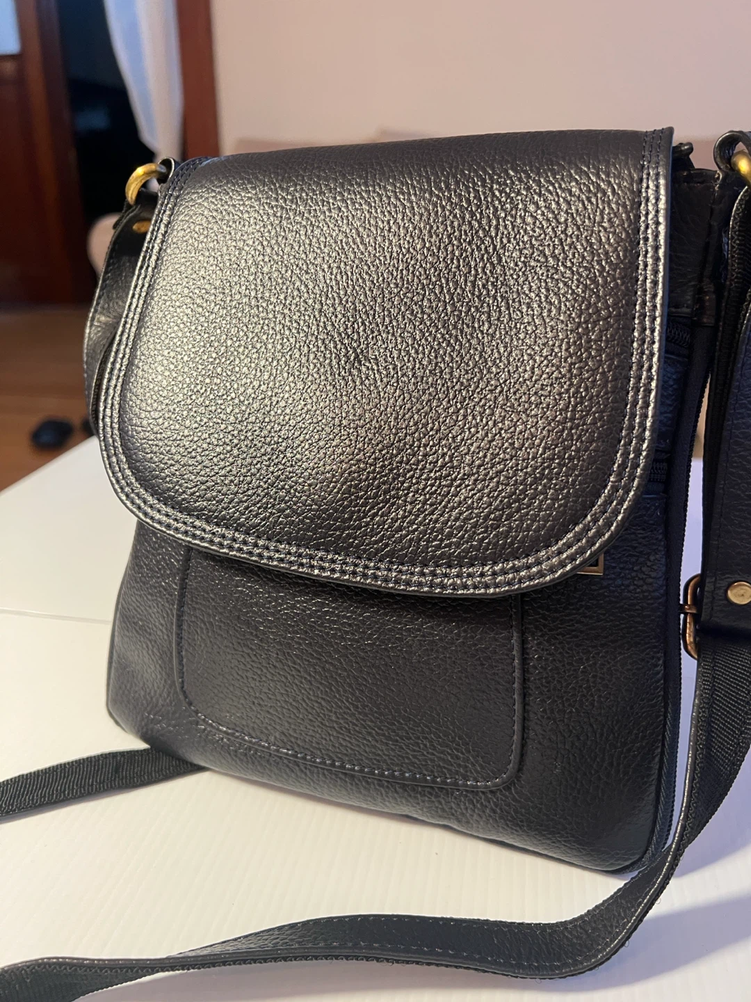 Black Pebble  100 % Genuine Leather Crossbody Bag