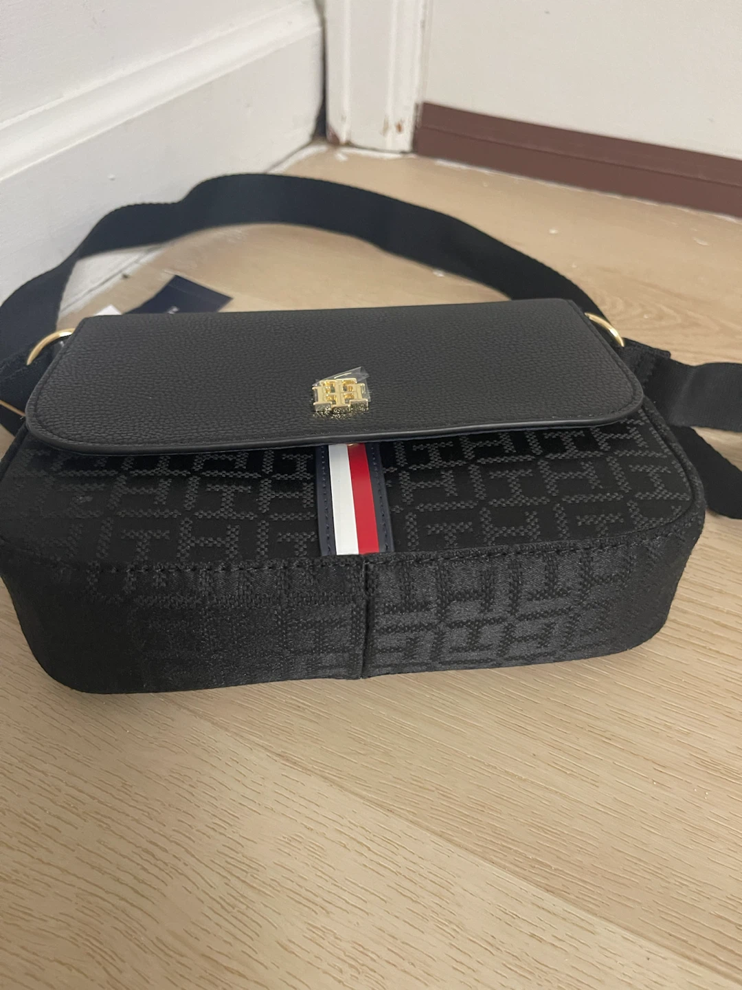 Tommy Hilfiger Crossbody Bag Black - photo 4