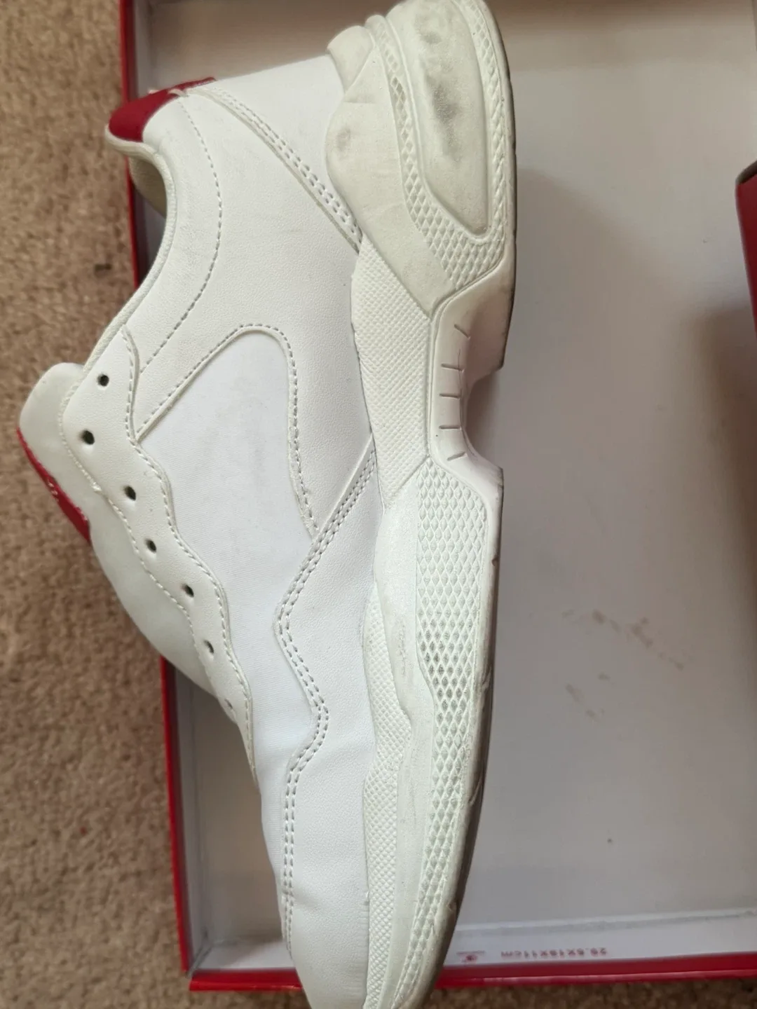 Guess White and Red Sneakers - photo 2