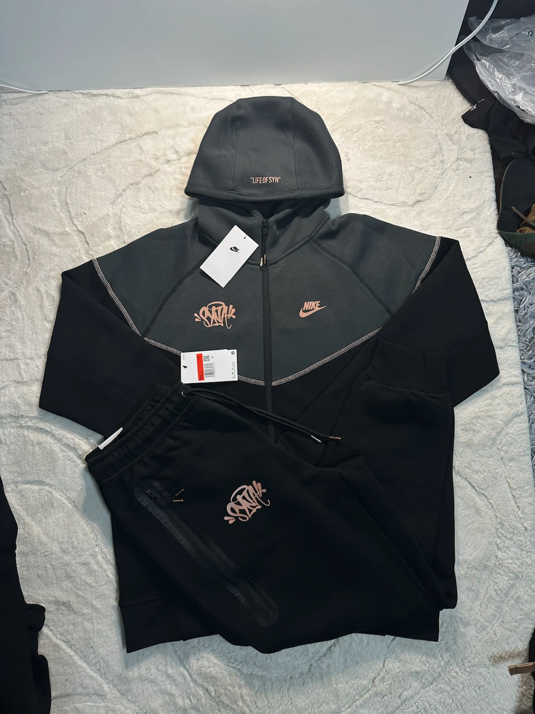Nike x Syna World Tech Fleece Tracksuit - photo 3