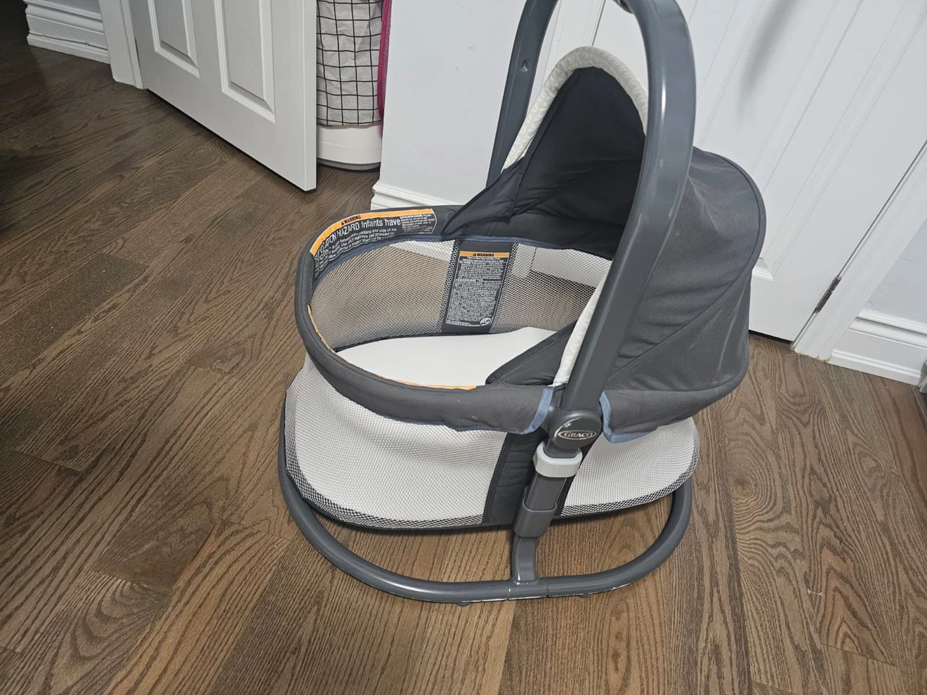 Graco Baby Bassinet