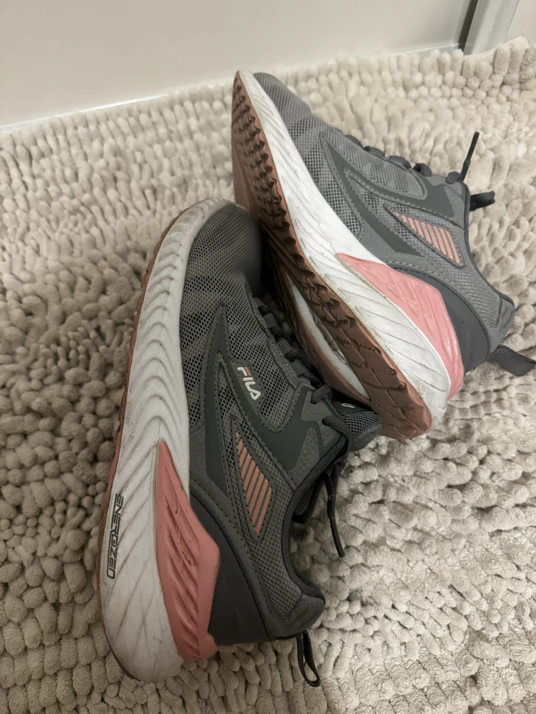 Fila Energized Running Shoes - Size 7 - photo 3