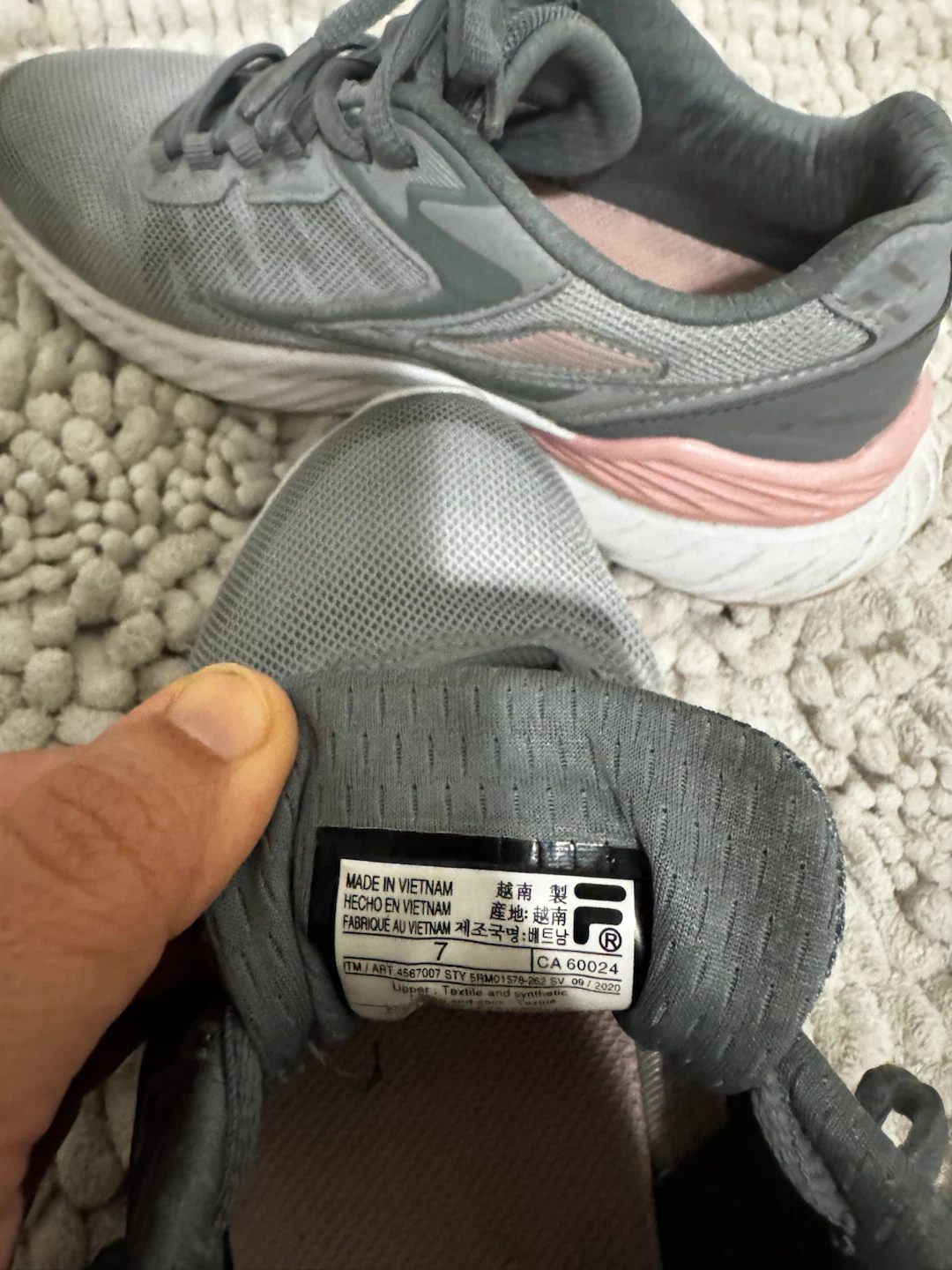 Fila Energized Running Shoes - Size 7 - photo 4