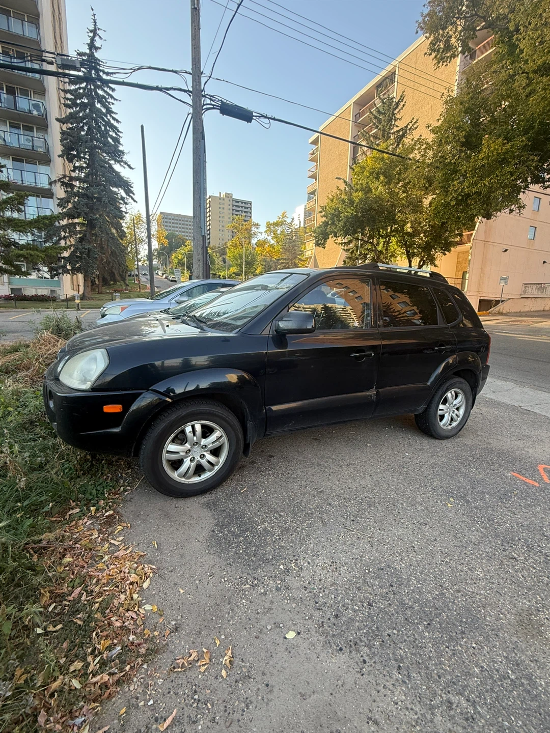 Black Hyundai Tucson SUV - photo 4