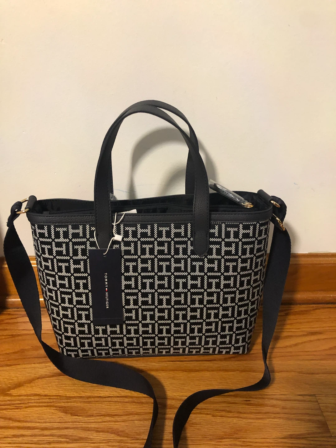 Tommy Hilfiger Monogram Tote Bag - photo 2