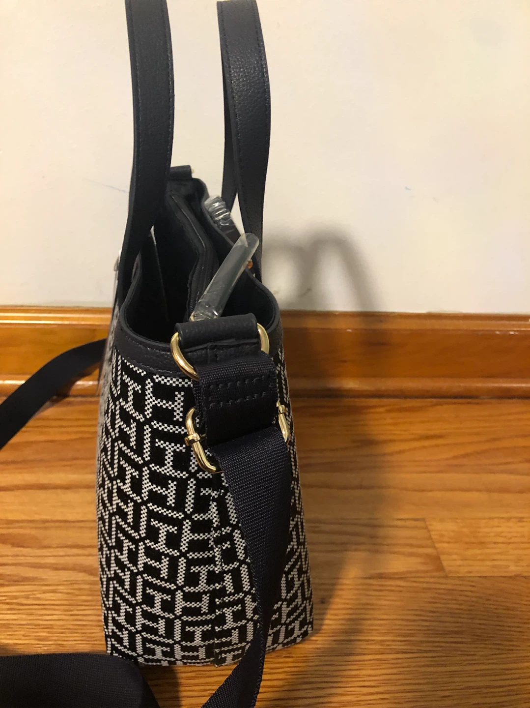 Tommy Hilfiger Monogram Tote Bag - photo 3