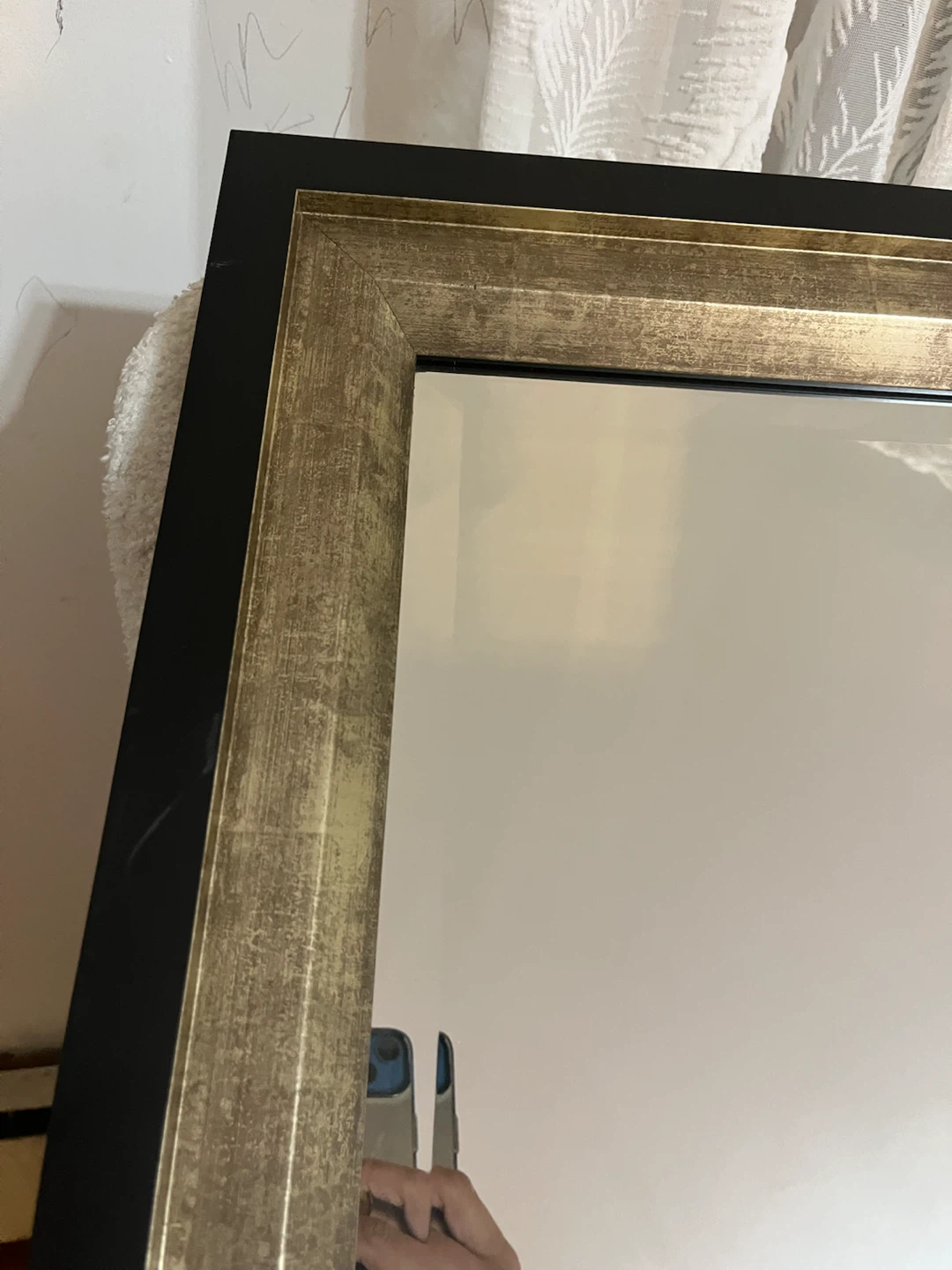 Black and gold wall mirror - photo 4