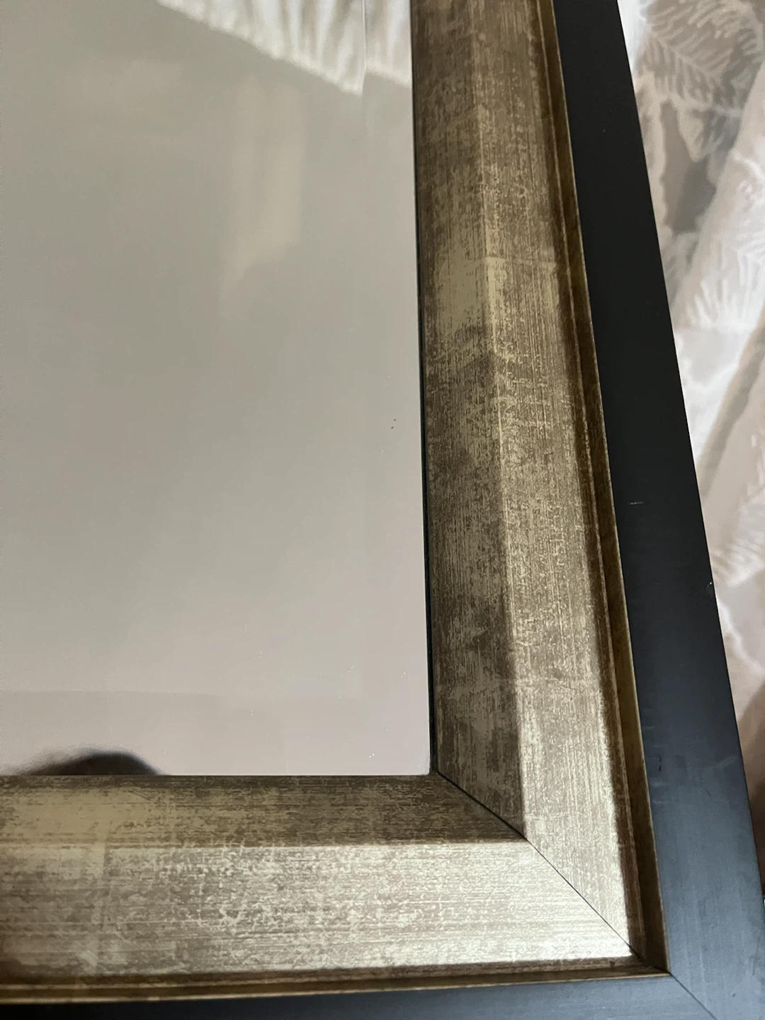 Black and gold wall mirror - photo 5
