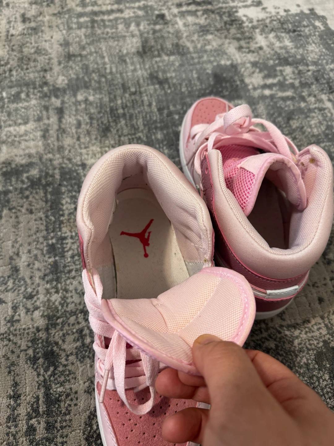 Nike Air Jordan 1 Mid Pink Sneakers US 5.5 - photo 3