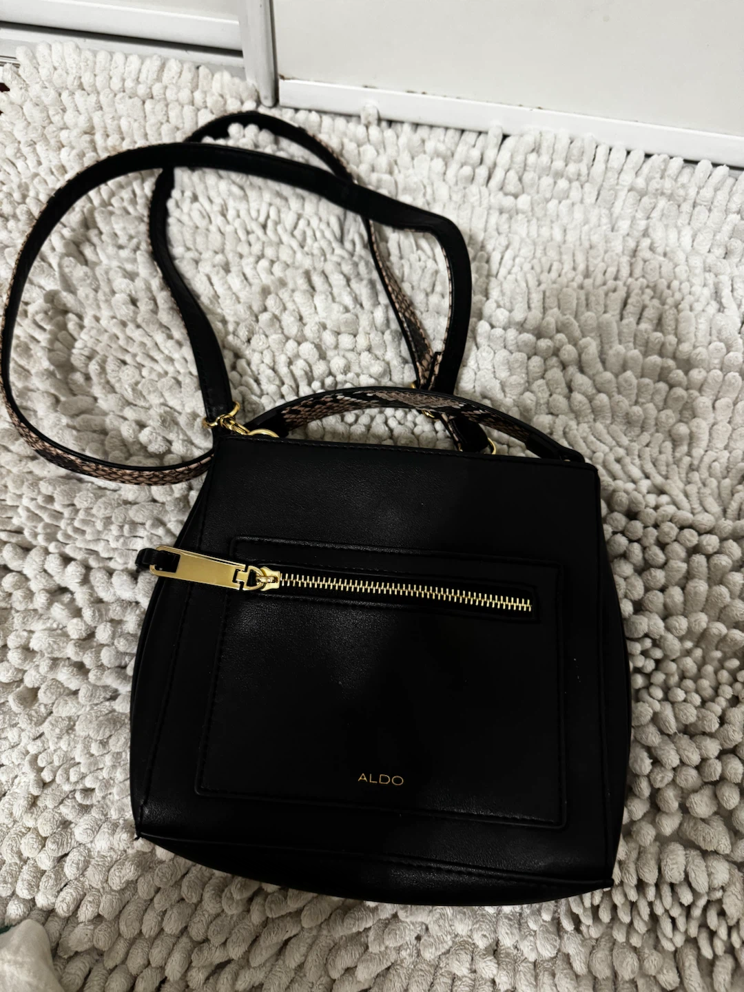 ALDO black handbag with snake print details - photo 3