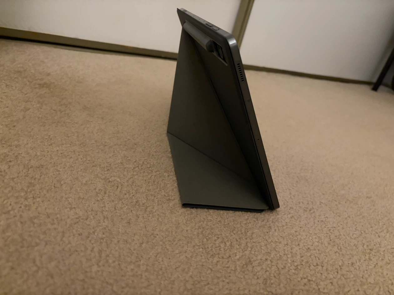 Samsung Galaxy Tab S9 FE plus with S Pen and case - photo 2