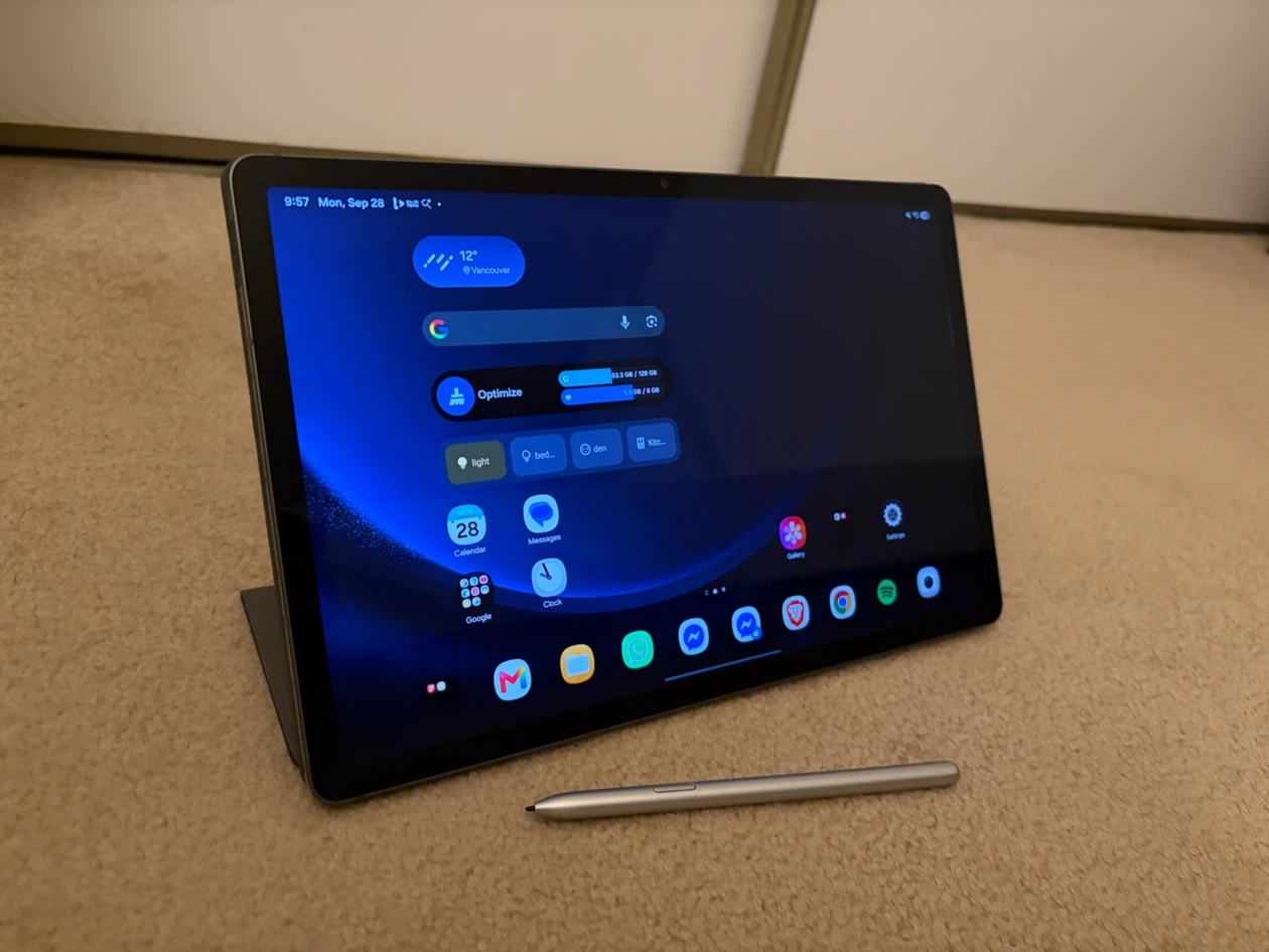 Samsung Galaxy Tab S9 FE plus with S Pen and case - photo 3